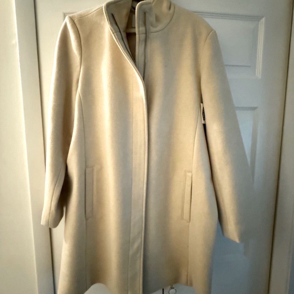 Elegant Cream Women's Coat